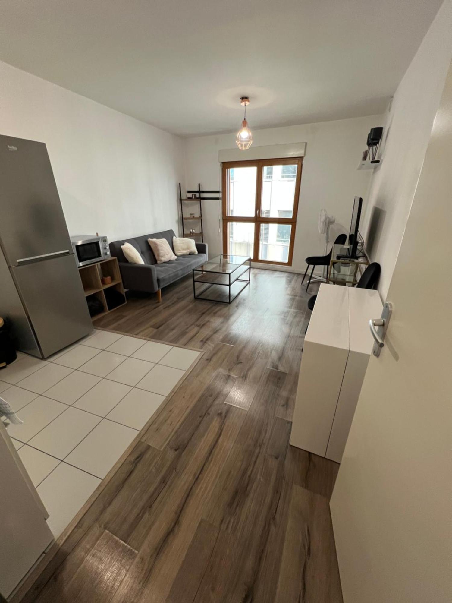 Appartement 2 Pieces Ligne 1 Montreuil  Bagian luar foto